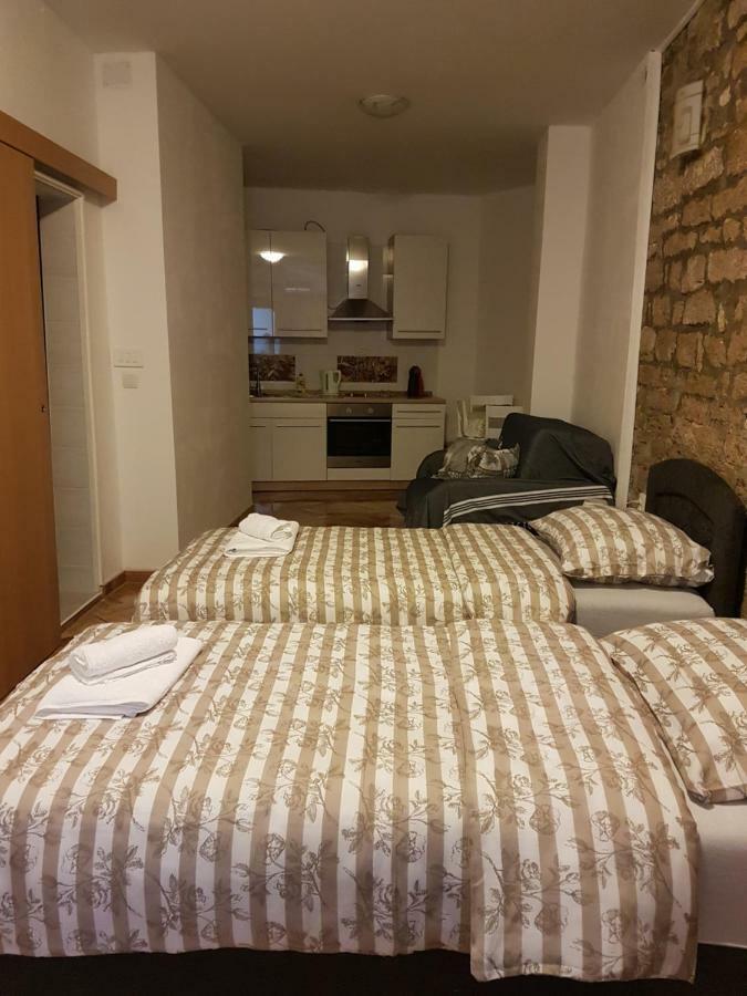 Studio Apartman Via Šibenik Kültér fotó